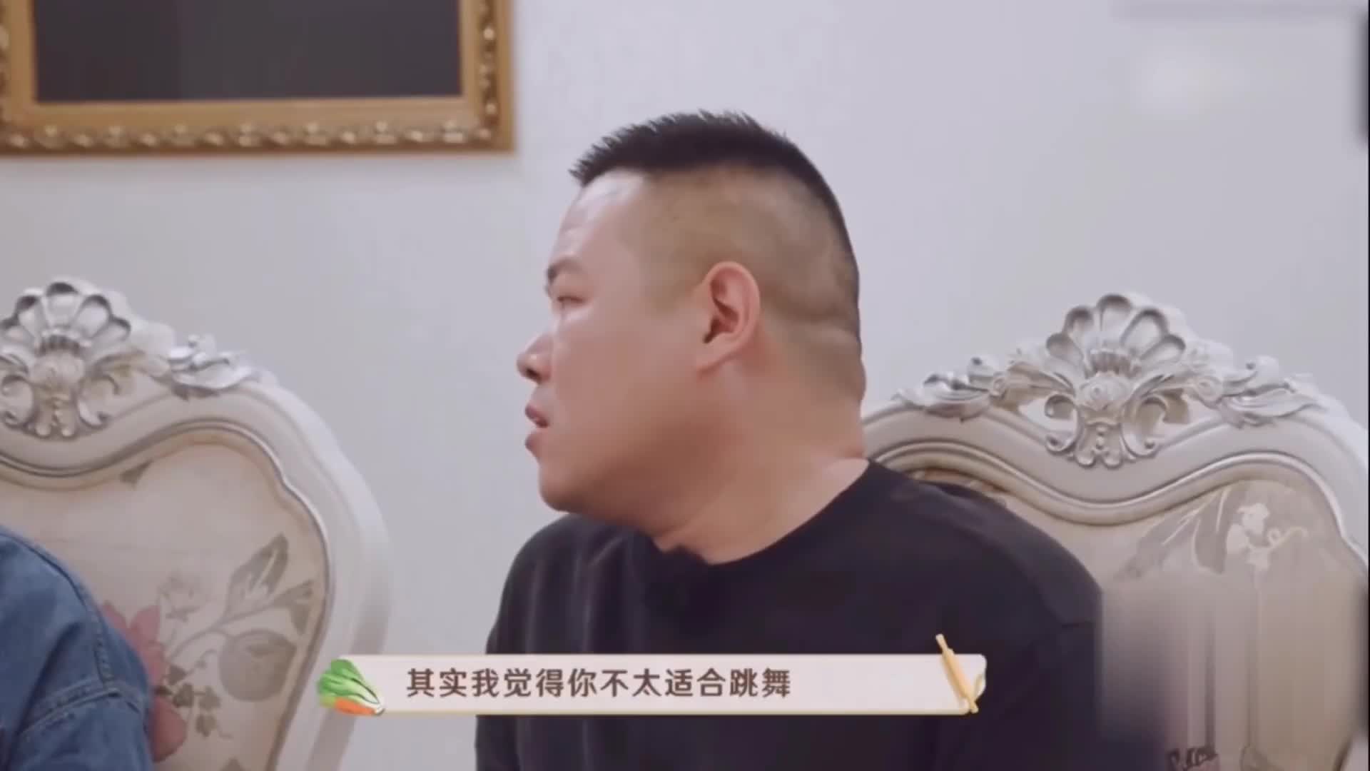 杨幂谍战跳舞,杨幂采访视频揭秘娱乐圈