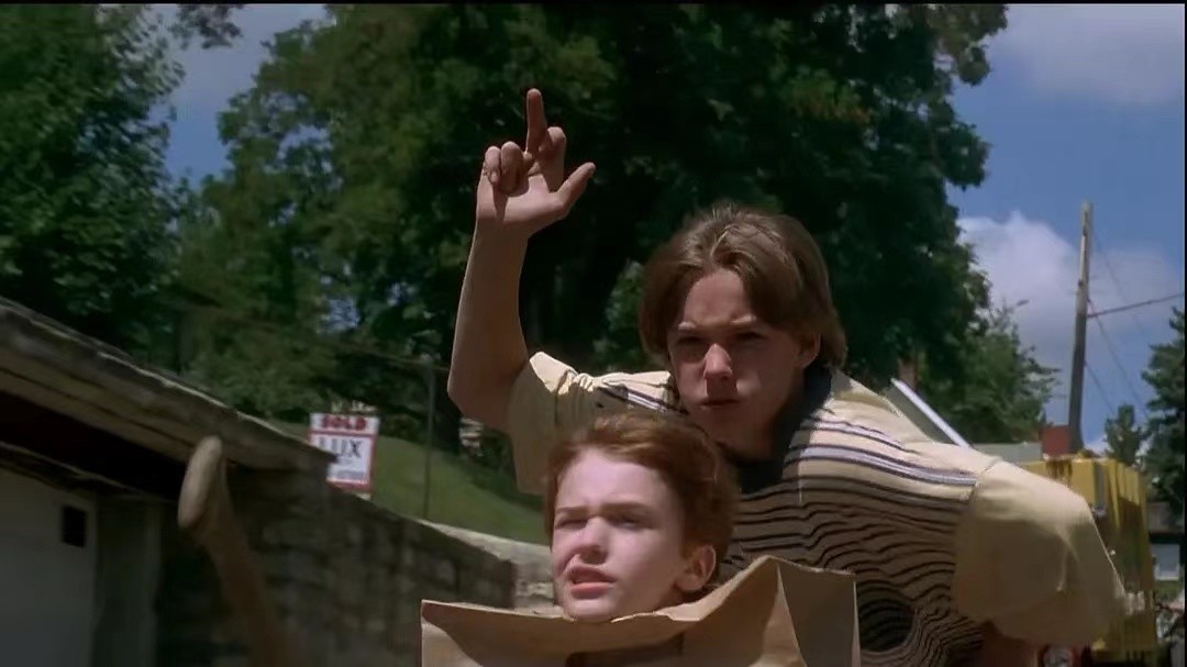 鳄鱼波鞋走天涯完整版在哪可以看,鳄鱼波鞋走天涯影片整体拍摄风格