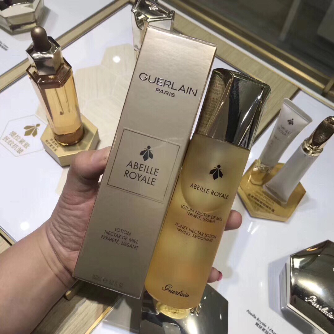 美白补水亮肤爽肤水推荐 (有哪些比较好的美白补水的爽肤水)