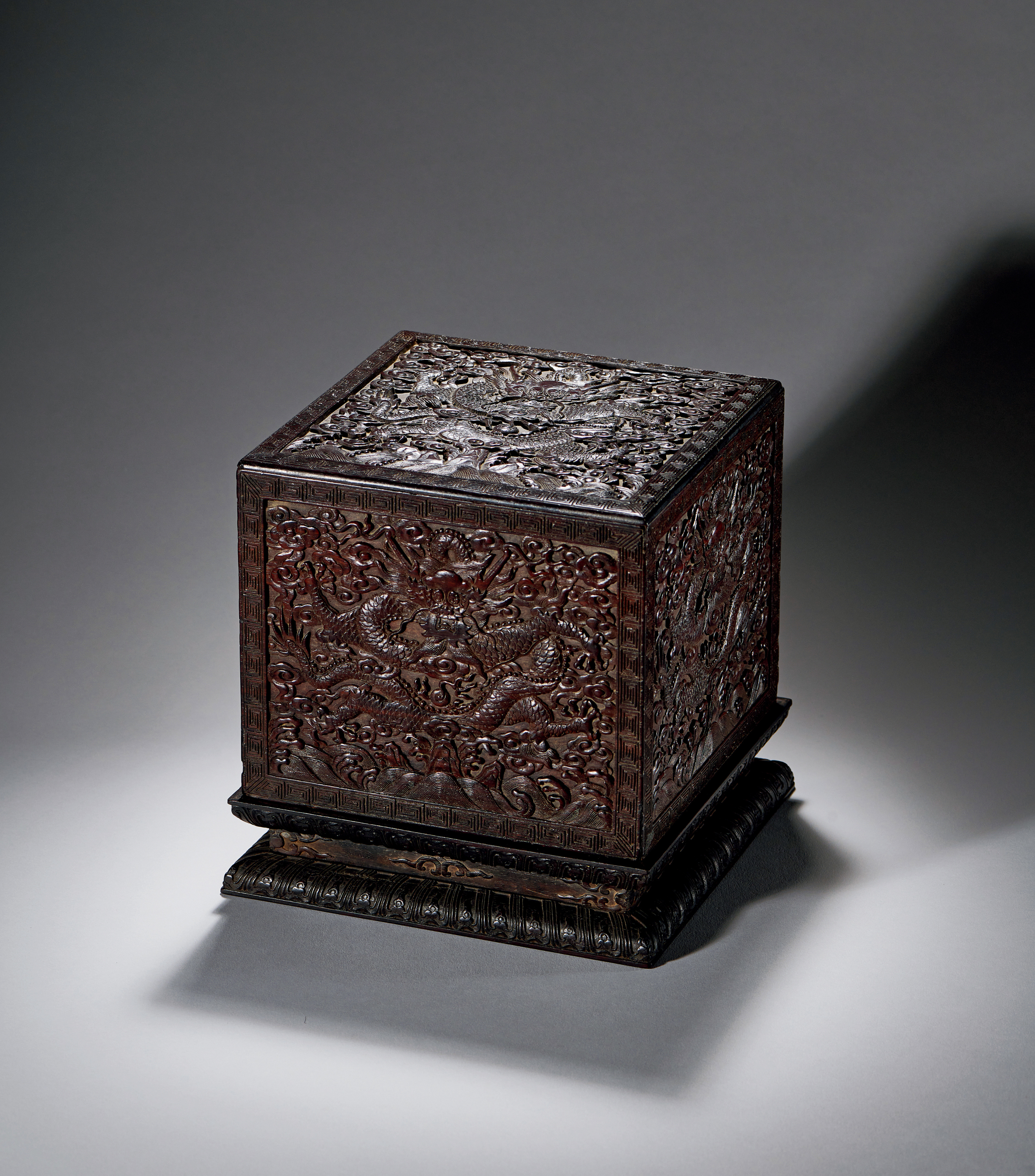 刘野罕见巨作亮相,两千余珍品荟萃,永樂三周年拍卖会璀璨启幕