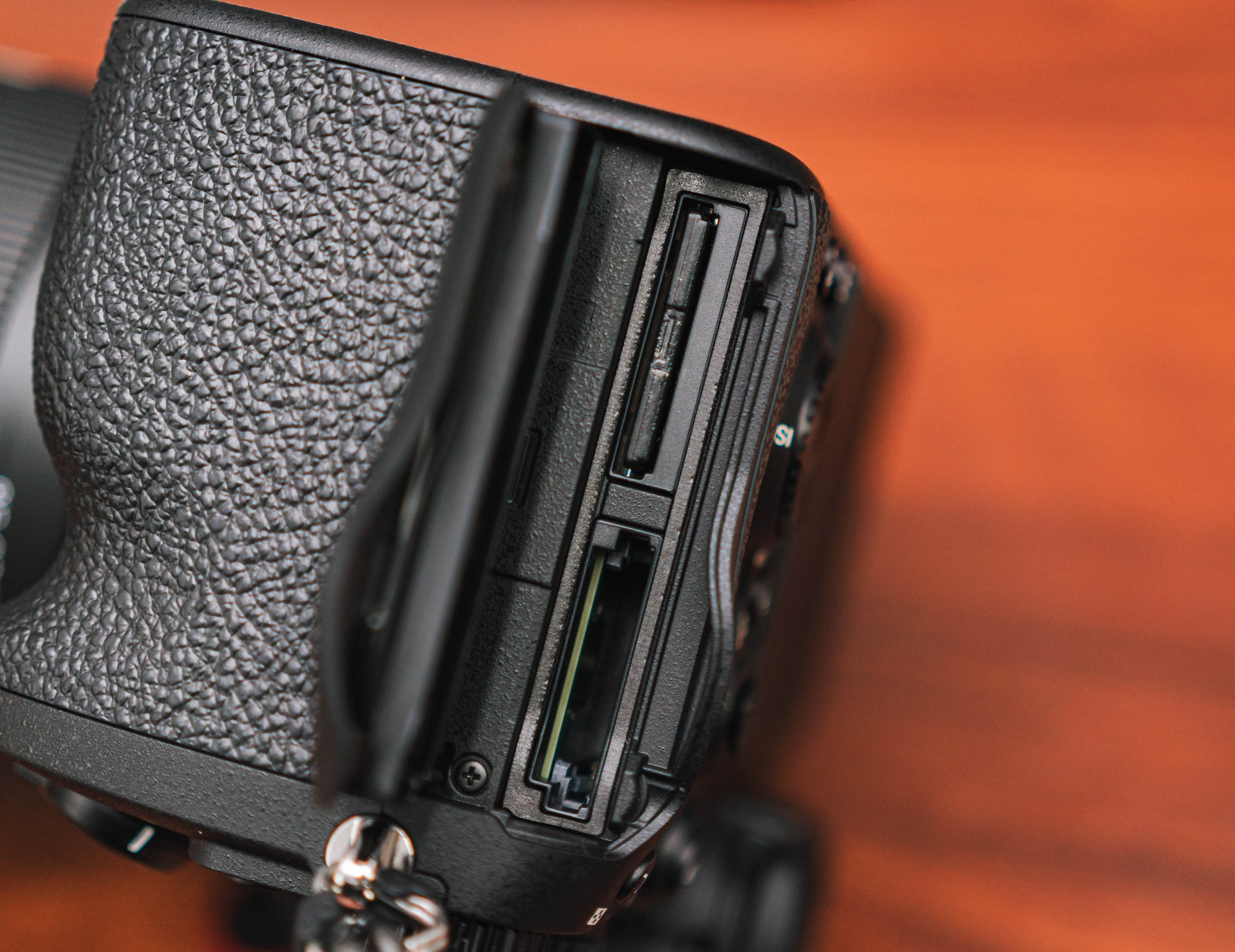 索尼a7m4发布a7m3会降价吗 (索尼a7m3和a7m4什么区别)