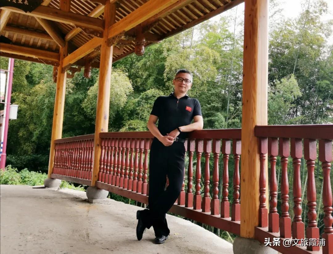 华丽舞蹈培训营,高贵典雅国标舞华尔兹交谊舞教学