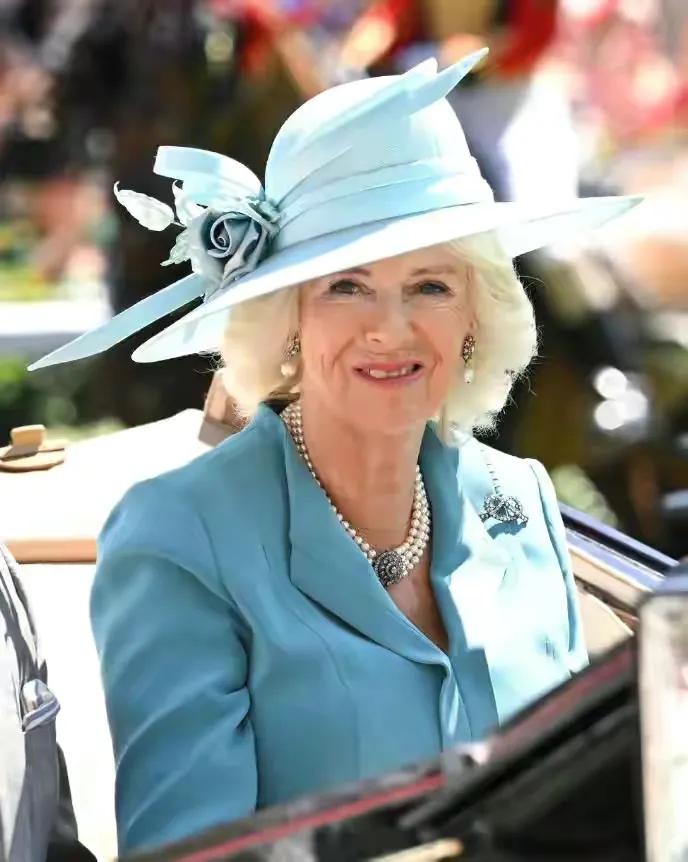 英国皇家赛马会衣服帽子,英国赛马帽子