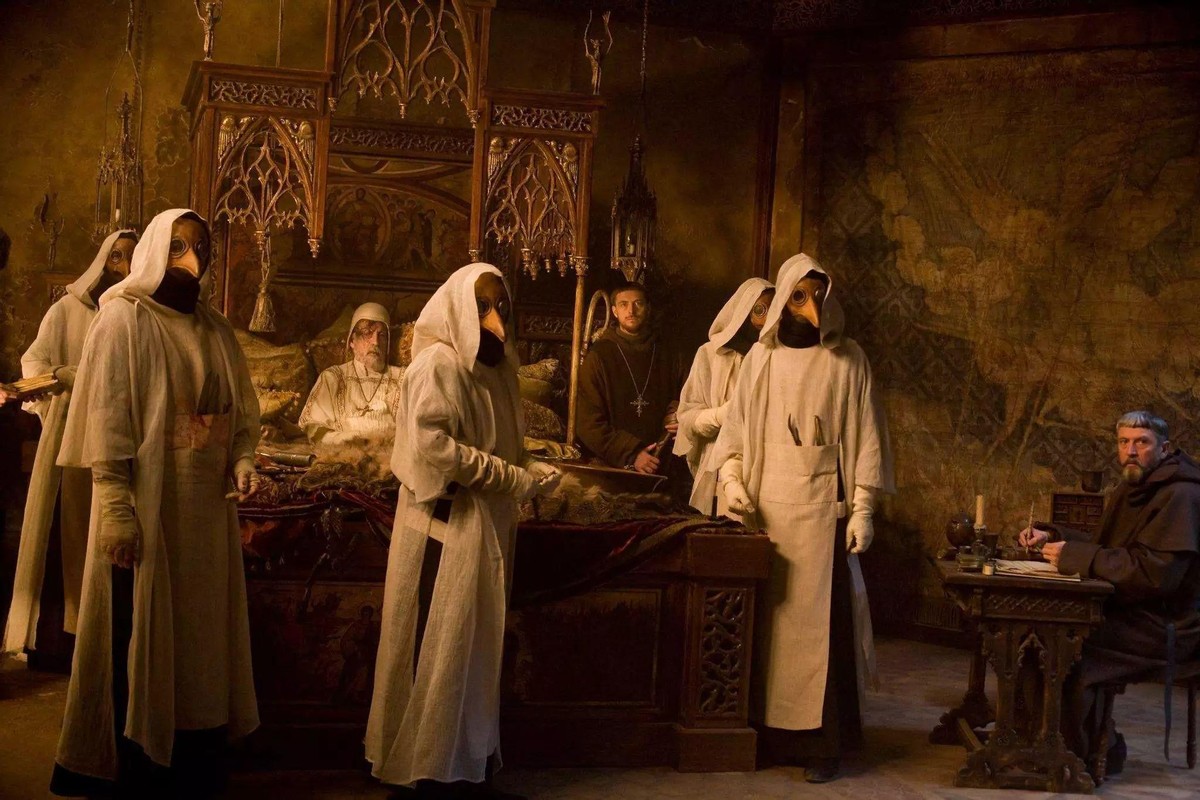 古代希腊的女性医生与草药师的影响，未来将会面对怎样的挑战？