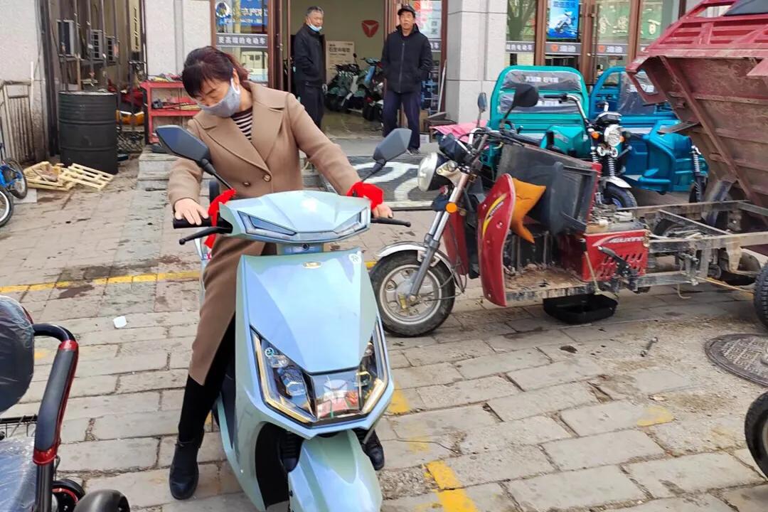 电动车加电门不会走是什么原因,电动车有电不走维修设备