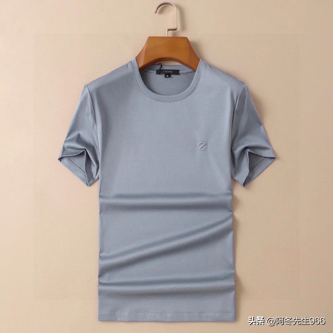 男士冰丝短袖t恤圆领,男士商务休闲短袖t恤搭配技巧