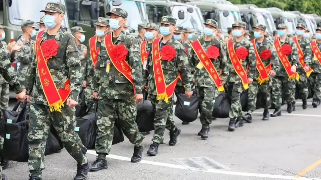 成人大专未毕业，可否参军入伍、算不算大学生士兵？我来解疑答惑