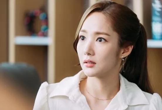 故事：租男友过年，他肤白貌美哄得二老满意，但我还是想银货两讫