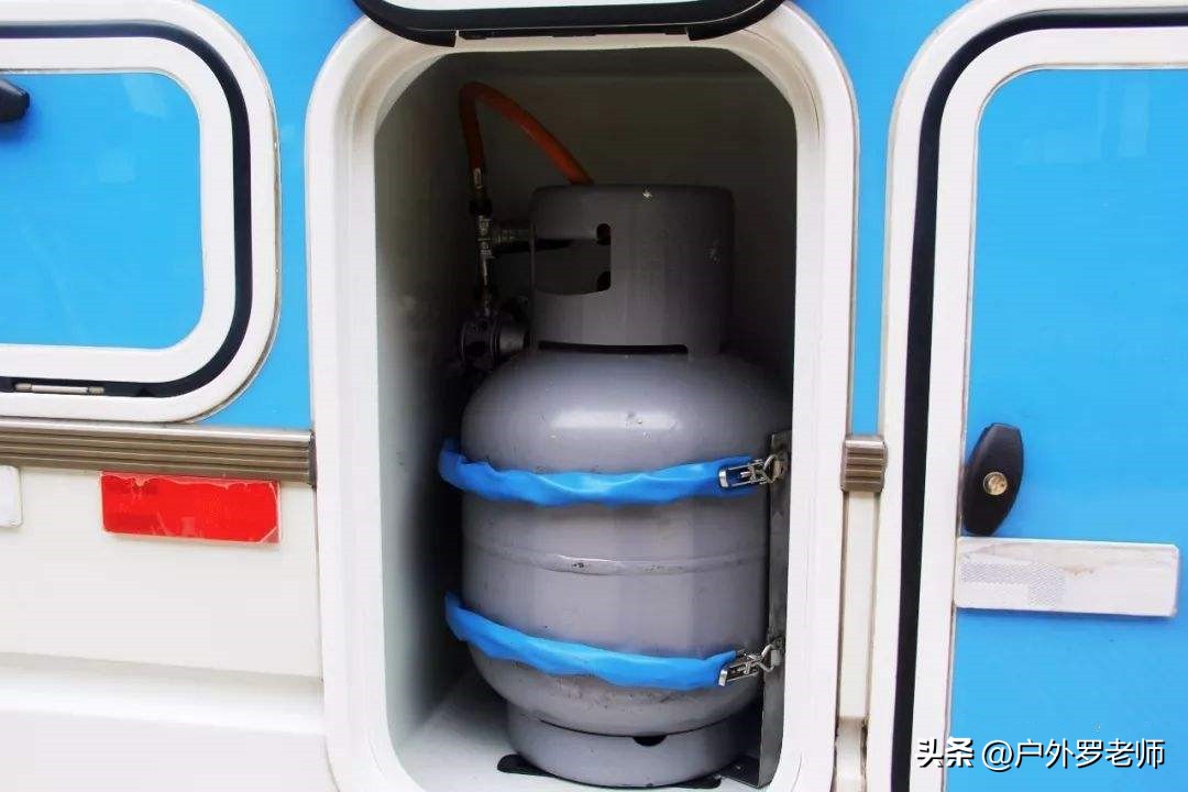 车载煤气灶怎么使用,怎样在车上装抽拉式燃气灶