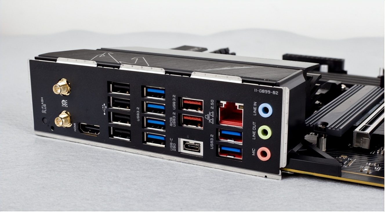 技嘉z790雪鹰和小雕主板评测,技嘉x670aoruseliteax小雕参数