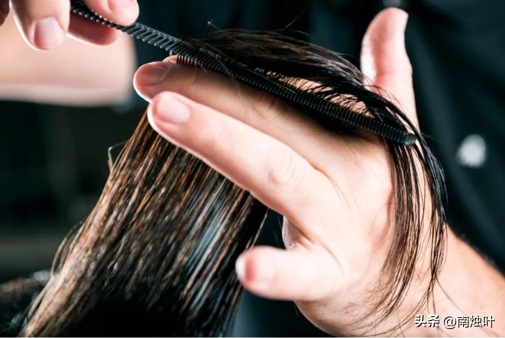 如何在三天内快速长20厘米头发,如何在一分钟内长5cm的头发