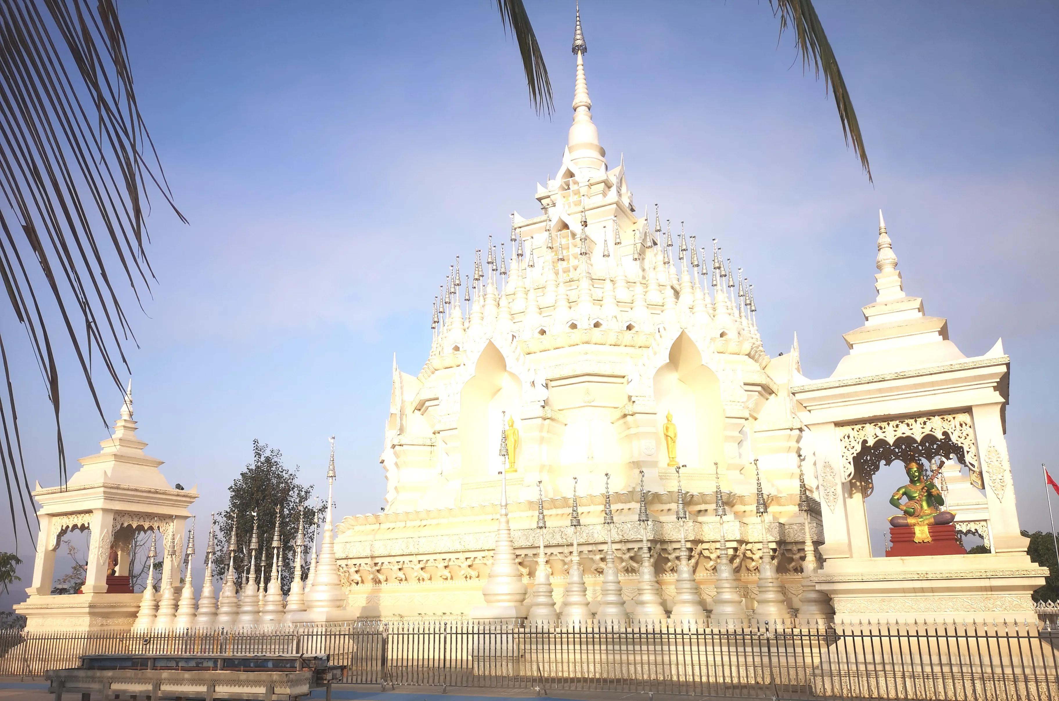 西双版纳自由行攻略手抓饭,西双版纳自由行攻略必去景点地图