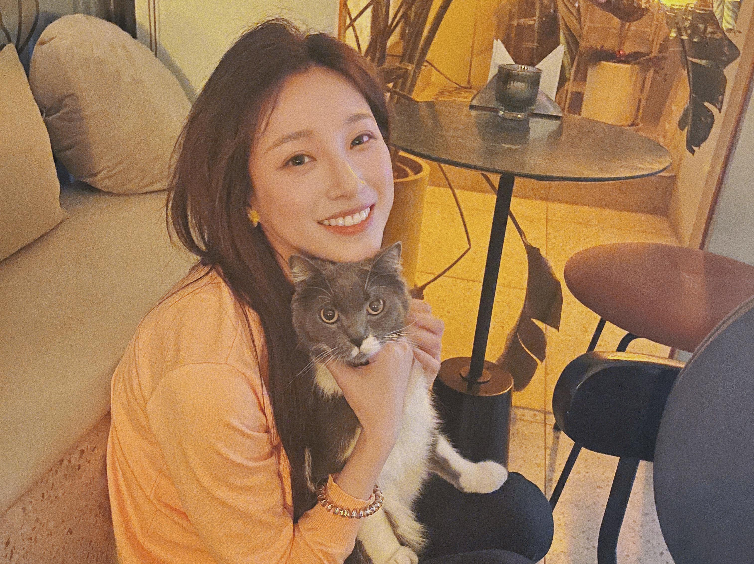 女主持人马凡舒简介,马凡舒央视女主持