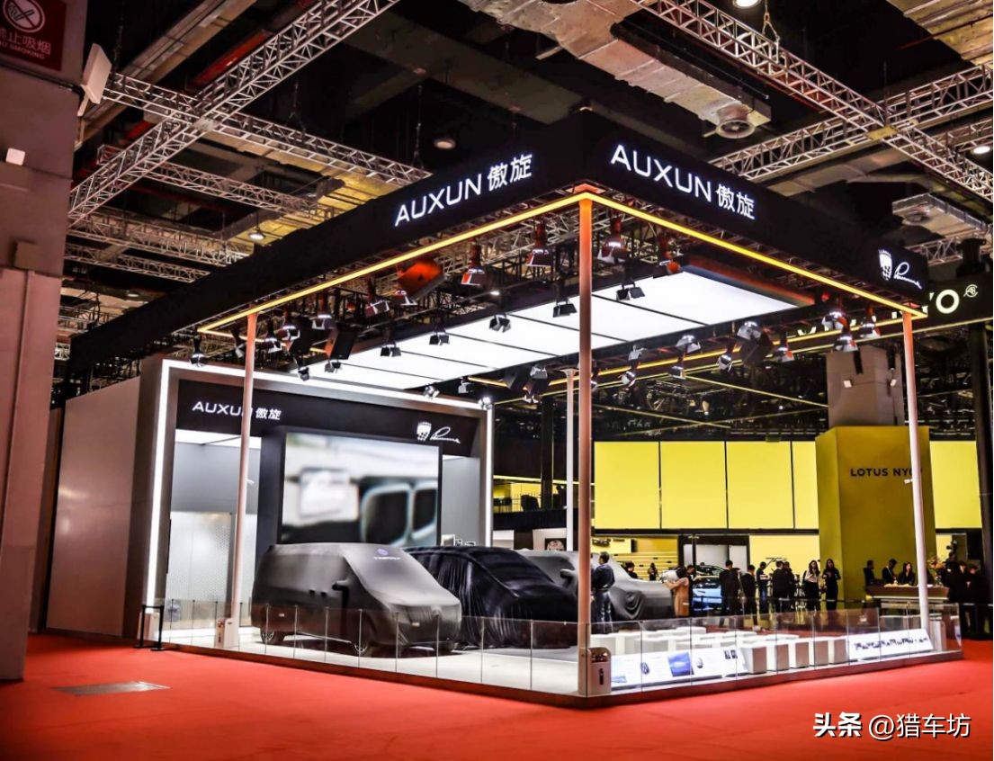 一起逛车展,什么样的客户会选择虏曼?