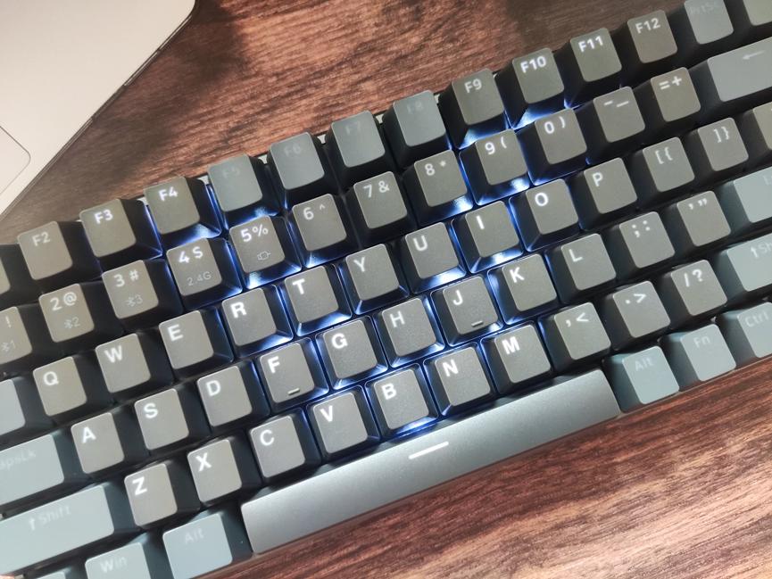 雷柏v700键盘测评,雷柏v700游戏机械键盘