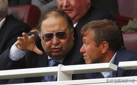 2009年普京帮工人视频 (普京奖励工厂工人的视频)