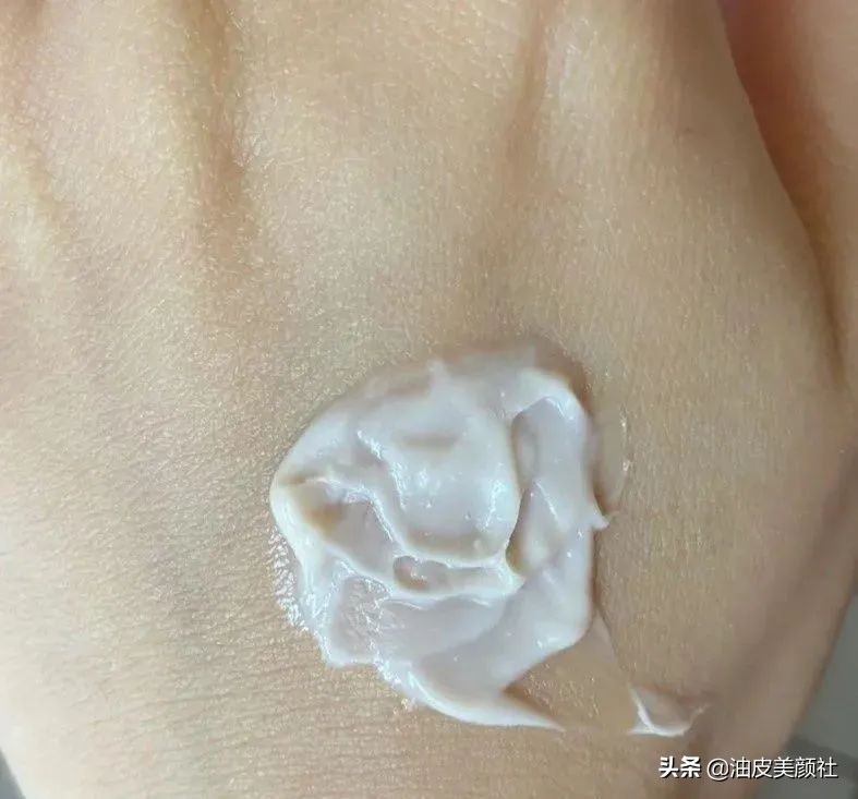 敏感肌泛红起痘怎么修复,红血丝痘印敏感肌怎么修复