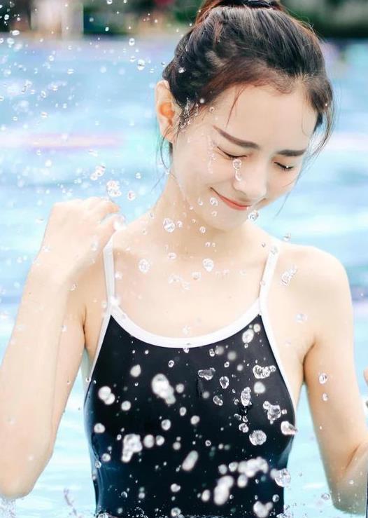 女生穿泳衣，还要穿*裤内**吗？大部分女生都搞错了！