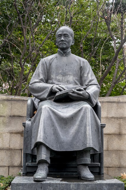 100句经典名人名言小学,励志名人名言100句