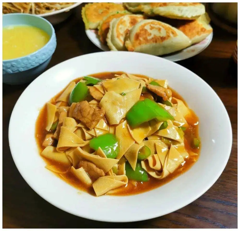 凭借烧烤出圈，东北这座被低估的小城，为了吃就值得你专程跑一趟