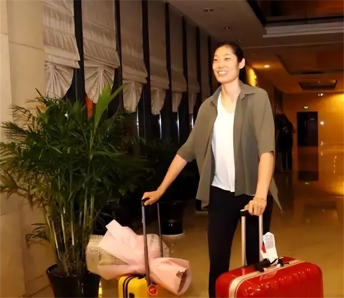 朱婷出名后父母不再务农,朱婷家庭现状