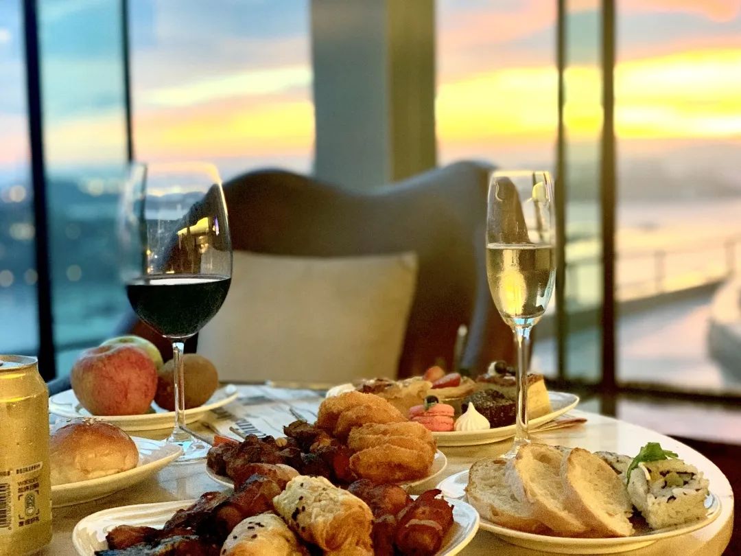 俯瞰鼓浪屿的全景尽收眼底,发现这里