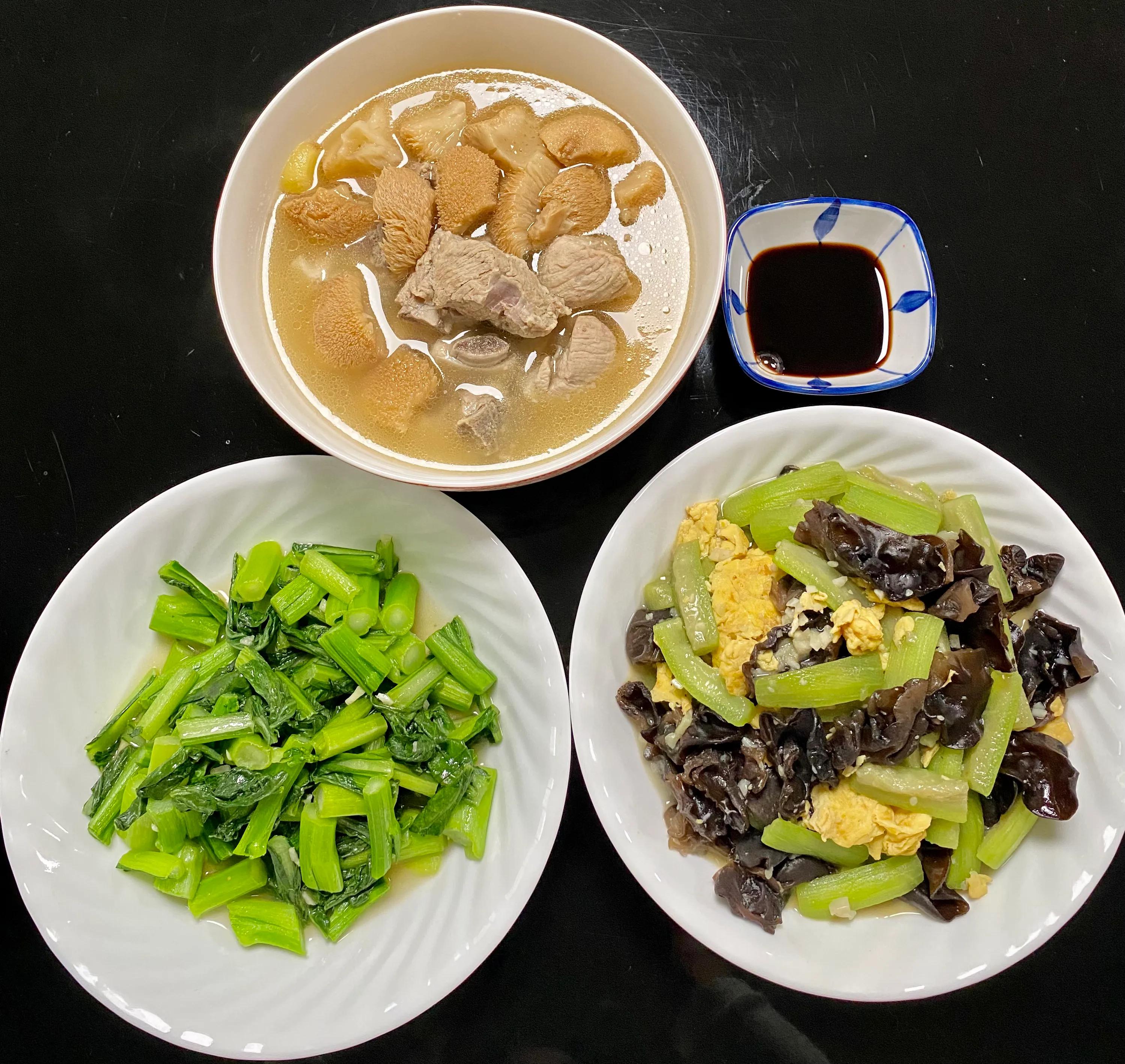 没钱一天三顿怎么吃最省钱,没钱吃饭吃什么有营养