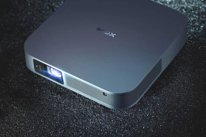 投影仪当贝坚果极米哪个性价比高,坚果n1sultra4k三色激光投影仪