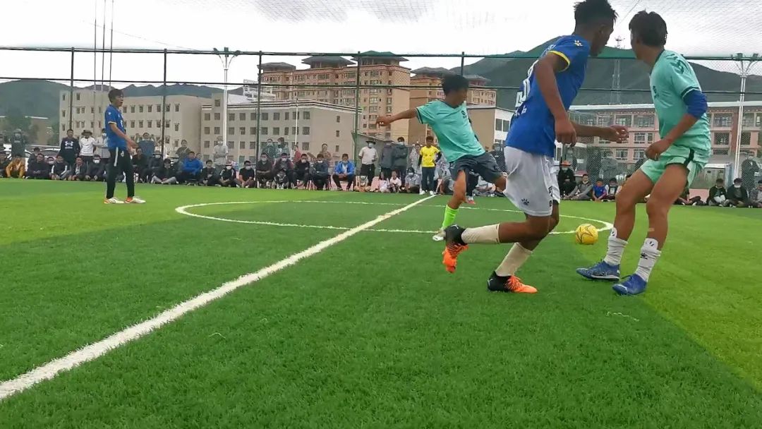 足球邀请赛激情开赛,快乐周末足球赛