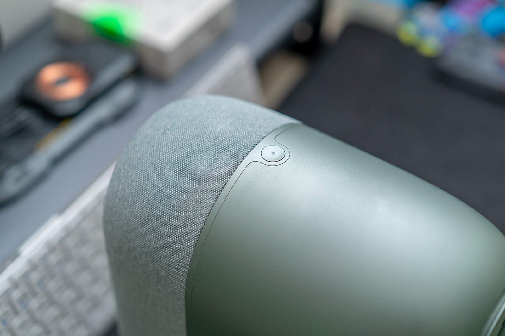 300元左右的投影仪是不是智商税,一千多块钱的投影仪靠谱吗