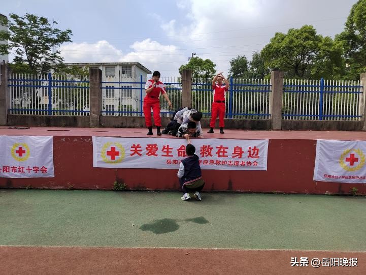 巴江中学防溺水安全教育系列,学前班防溺水安全知识教育