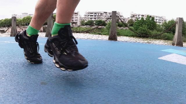 美津浓支撑跑鞋wavehorizon6,美津浓跑鞋waveridergtx怎么样