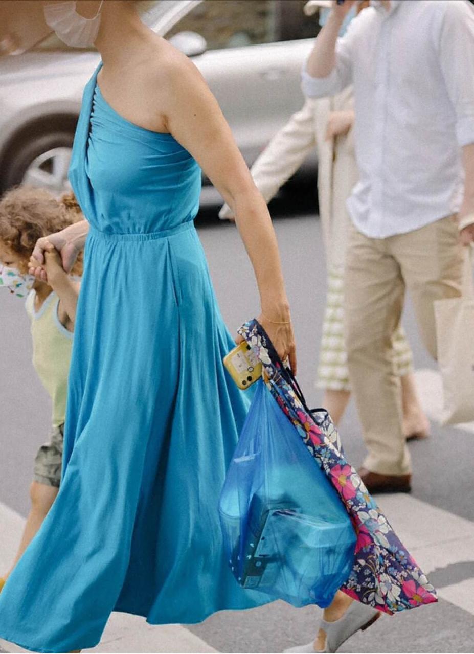 去了上海才知道有多繁华,上海街拍长裤长裙