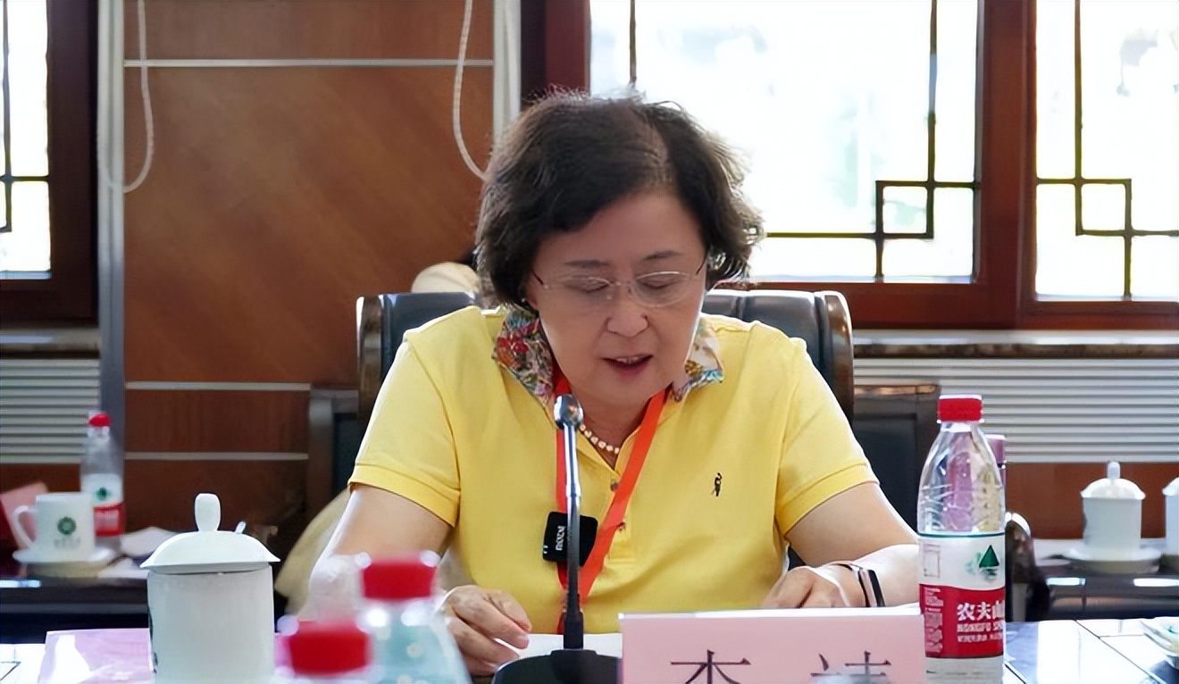 红船论坛丨开国上将李克农孙女李靖：奶奶赵瑛被称为“母仪典范”