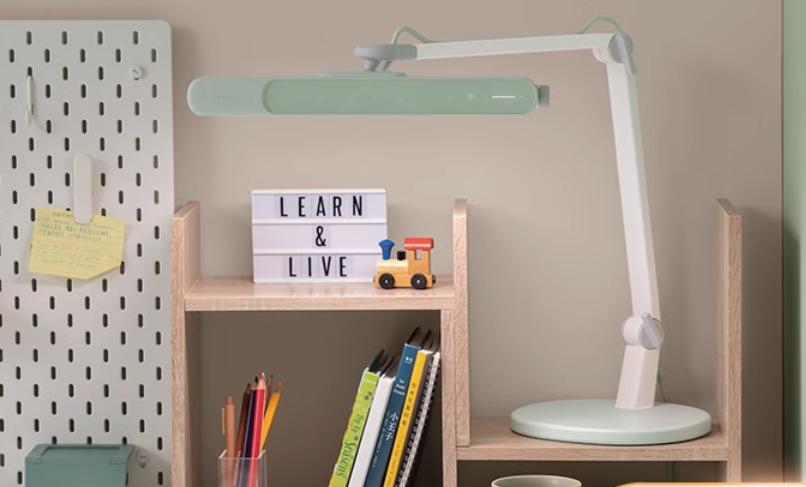 明基儿童护眼灯一亮就暗,明基双臂儿童护眼灯如何用