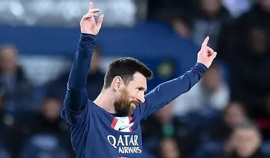 足球之神梅西球服多少号,足球之神梅西竟然这么容易被激怒