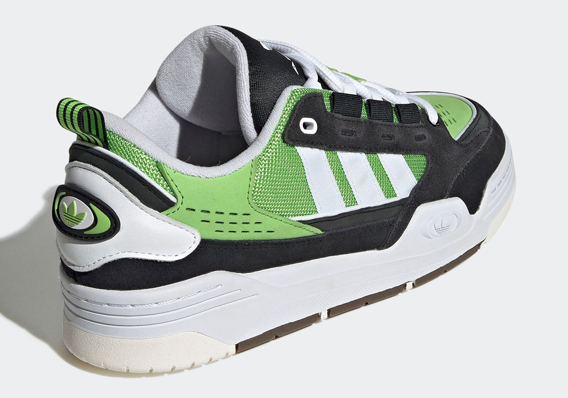 阿迪达斯米切尔3代篮球鞋黑紫,阿迪达斯为米切尔设计的球鞋