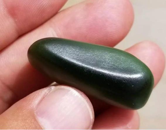 青海和田玉有哪些品种的好,和田玉的分类及其鉴定特征