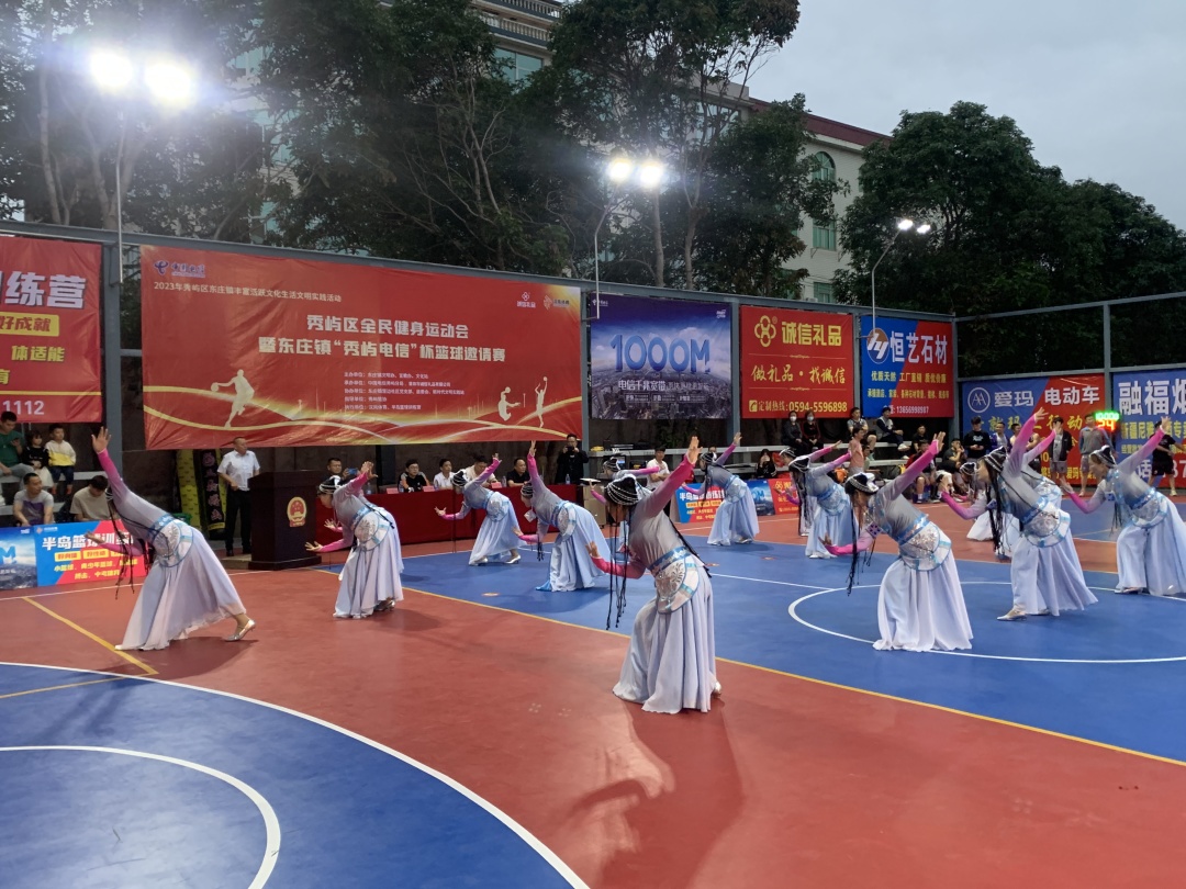 莆田秀屿区篮球邀请赛,秀屿市政广场篮球比赛