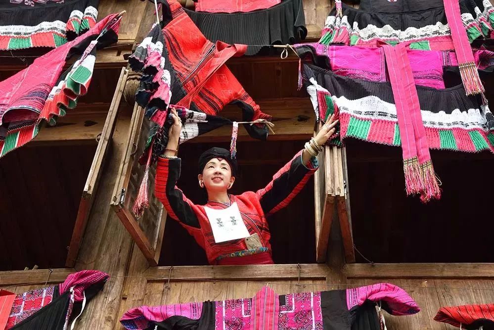 七月中国美如画，夏日避暑五十处