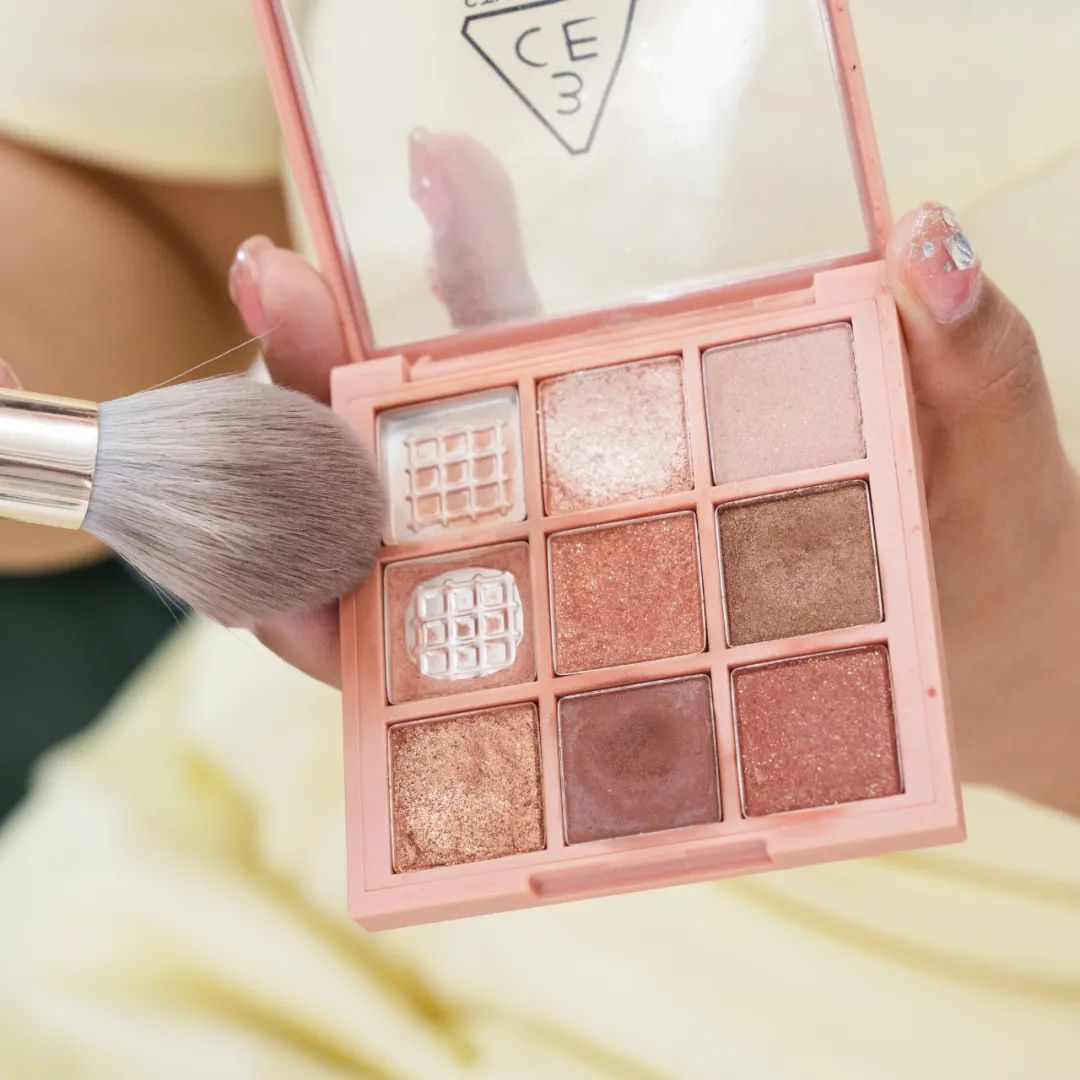 澶╃敓濂界毊鎺ㄨ崘,澶╃敓鐨偆濂界殑缇庡コ