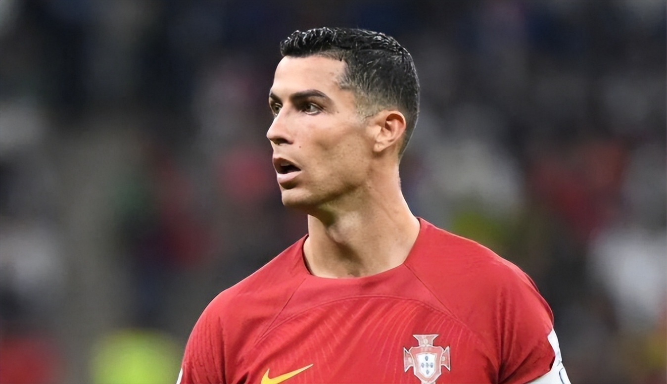 梅西和c罗的高光时刻,梅西4:3