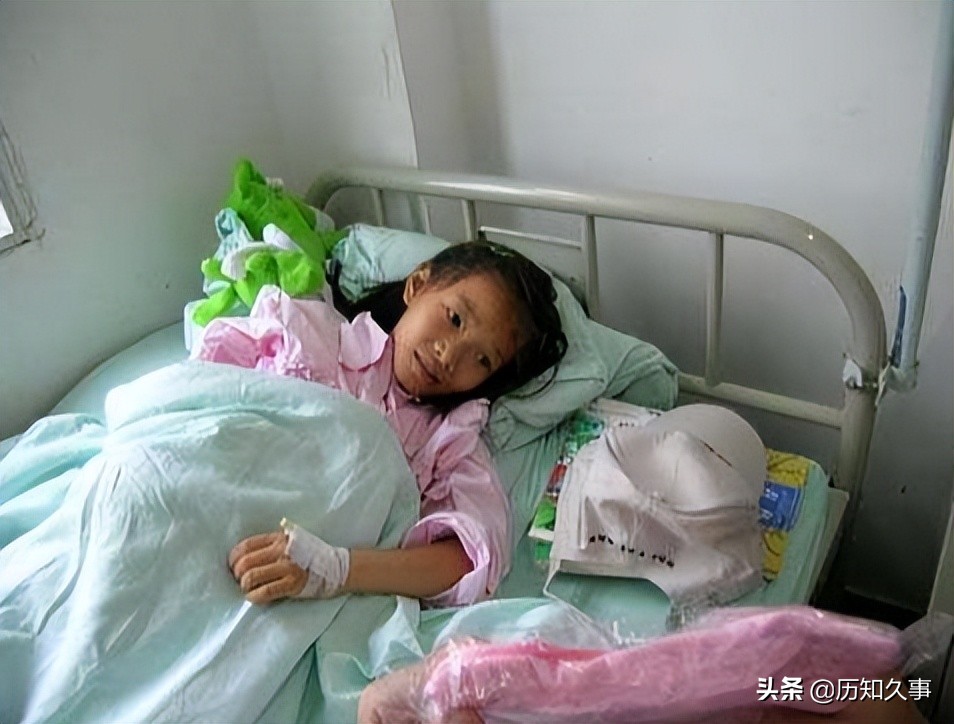 七岁女孩不幸得绝症后续,8岁白血病女孩为了养父写遗书