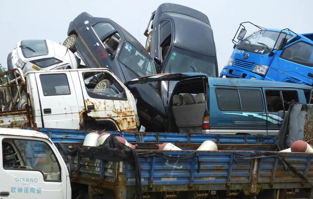 一辆汽车的寿命,一辆汽车的寿命有多长就必须换