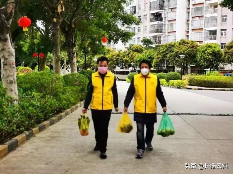 志愿者李天辉及队友：热心邻里公益如春风，大事小情无私抢着干