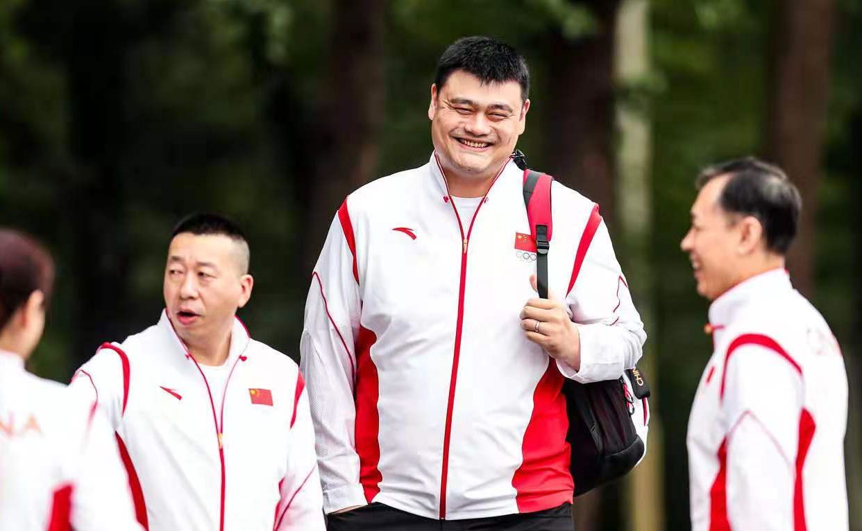 姚明他爷爷身高是多少,姚明11岁长多高