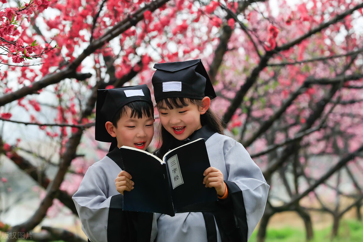 老话说:清明上坟3忌3做,子孙平安无忧无灾祸,3忌3做啥意思?