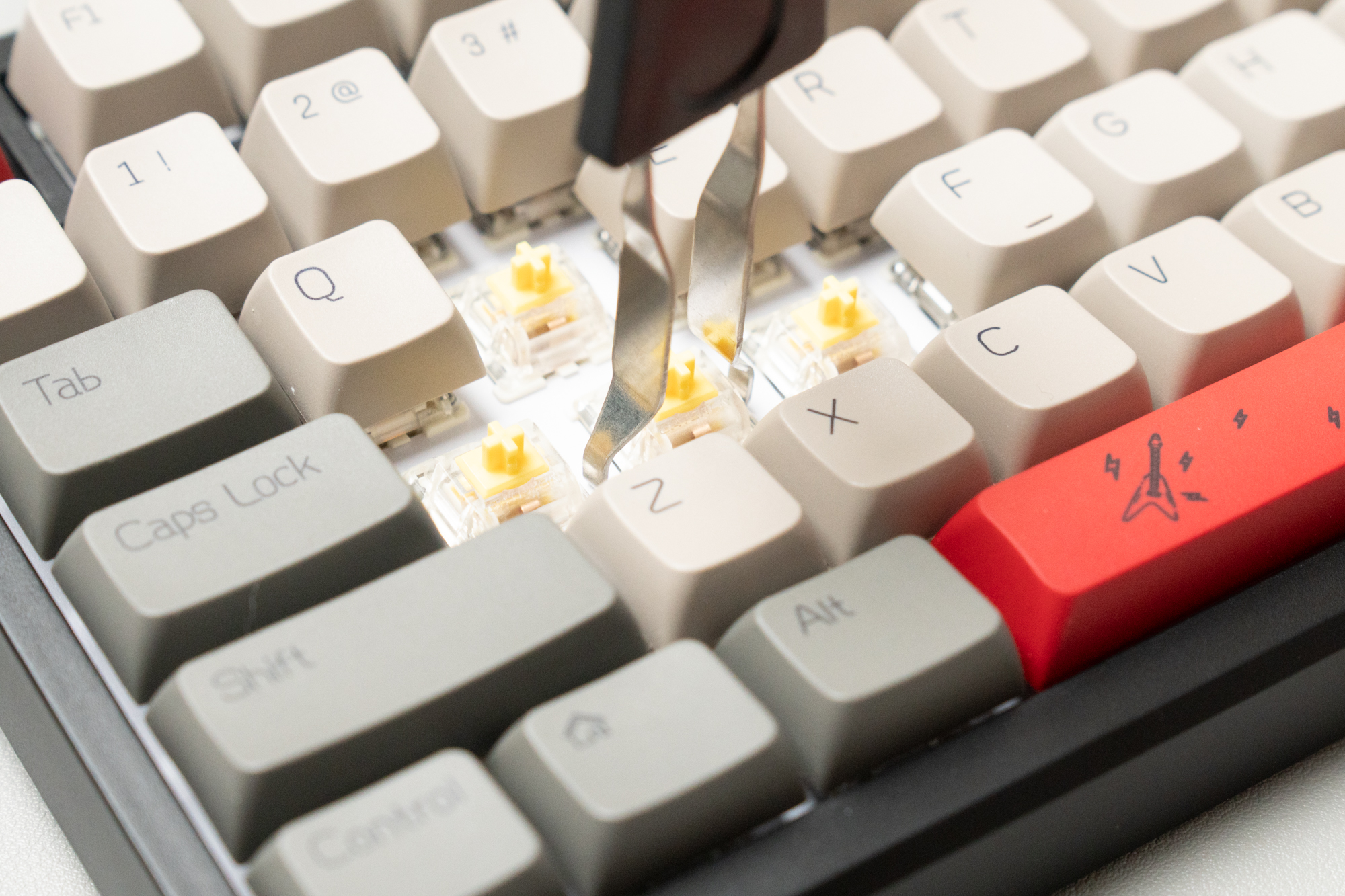 黑爵ak692机械键盘测评,黑爵的机械键盘怎么样值得买吗