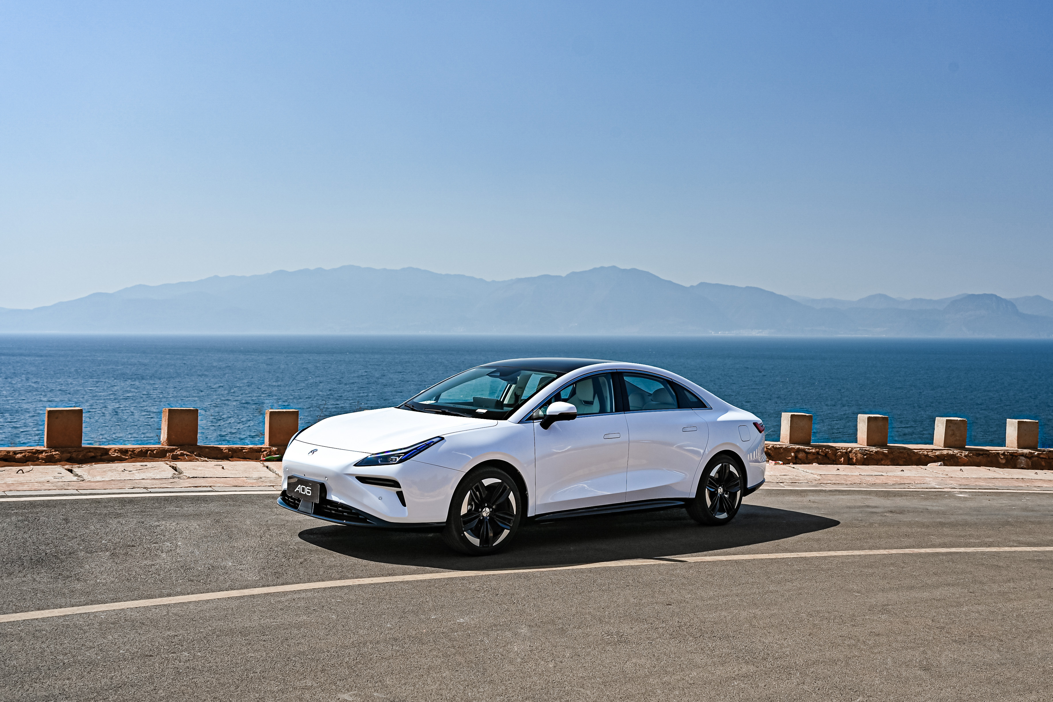 亲民电车,长近5米,1公里电费7分钱,17.98万起,合创A06如何?