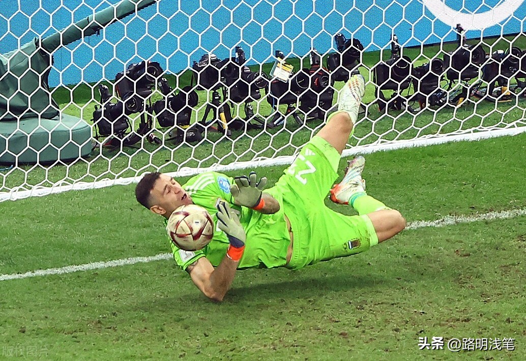 梅西阿根廷世界杯2022决赛,梅西带领巴萨欧冠夺冠